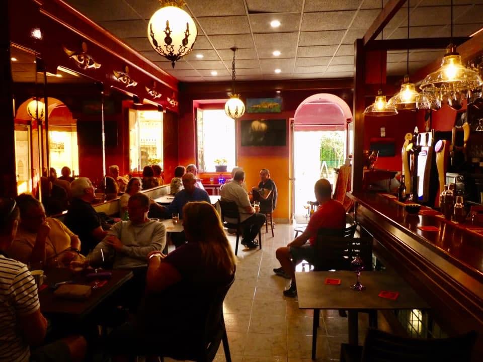 Busy evening at the bar in Castle Bar & Café